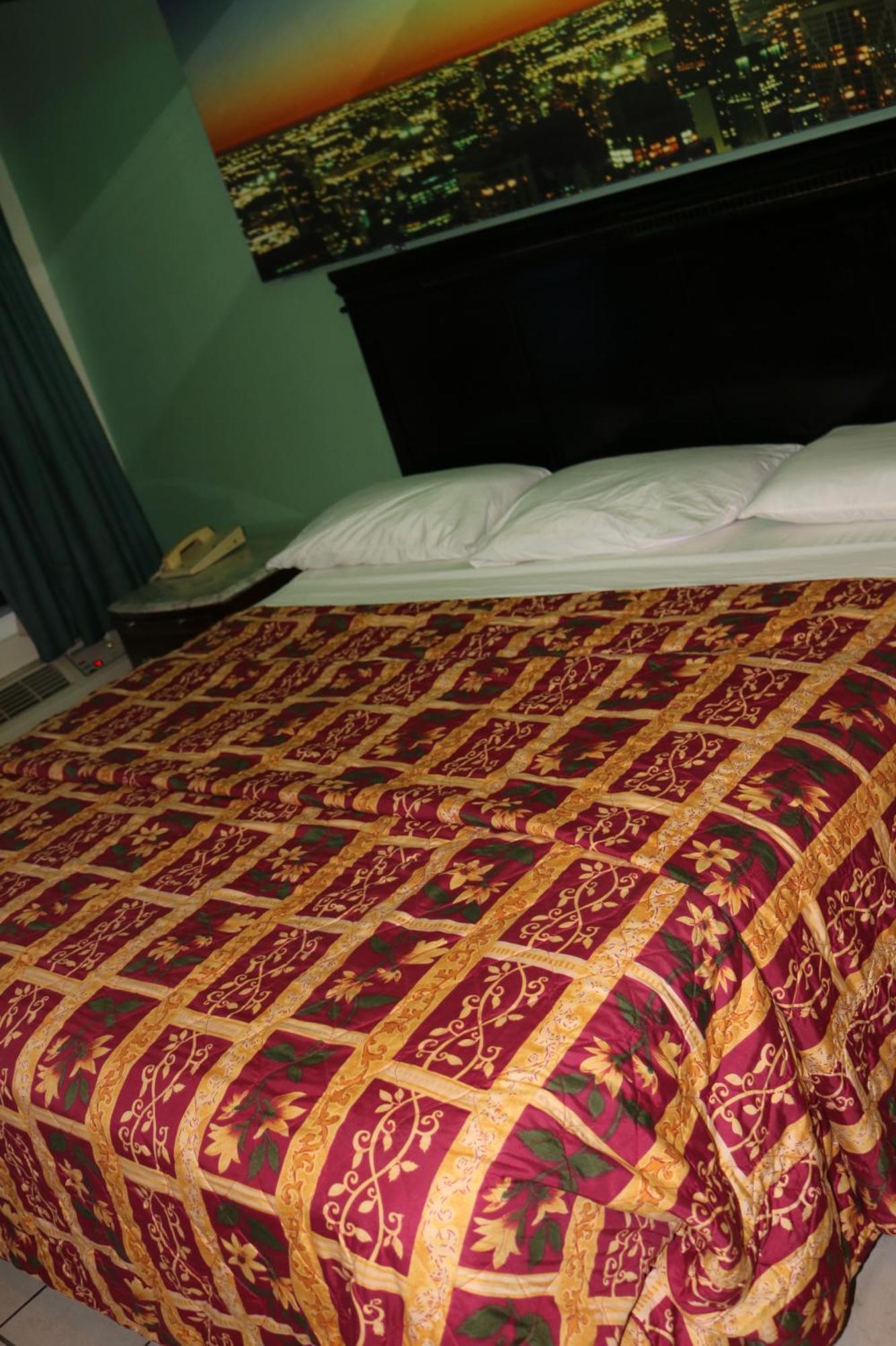 Miami Inn & Suites โอ๊คลอน ภายนอก รูปภาพ