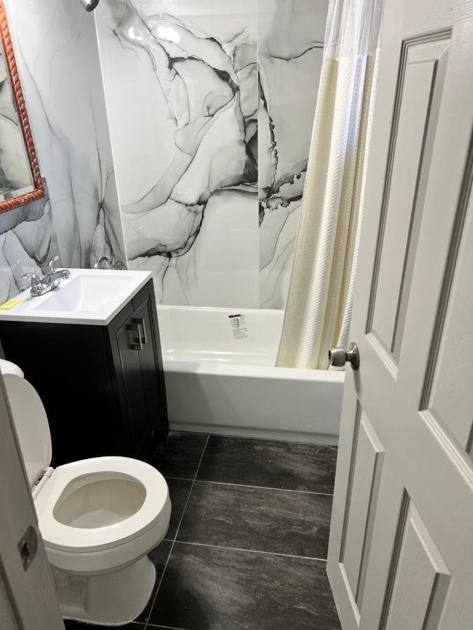 Miami Inn & Suites โอ๊คลอน ภายนอก รูปภาพ